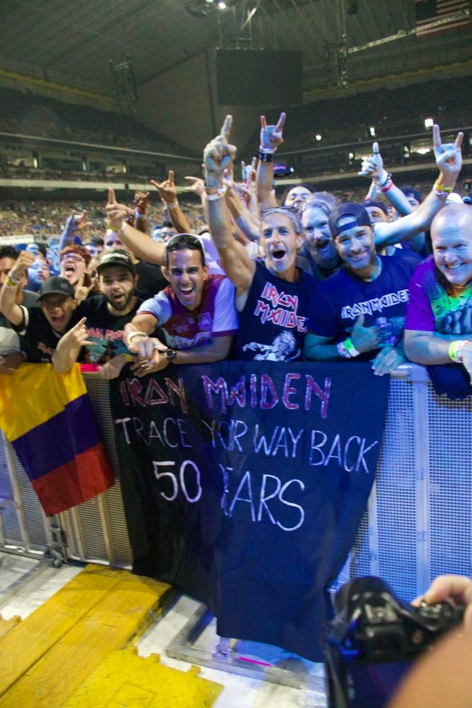 San Antonio (and overseas travelers) packed out the Alamodome for this show. (Photo: Doug Van Pelt)